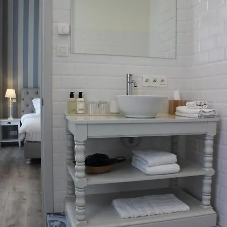The Hamptons Boutique Bed and Breakfast Γάνδη