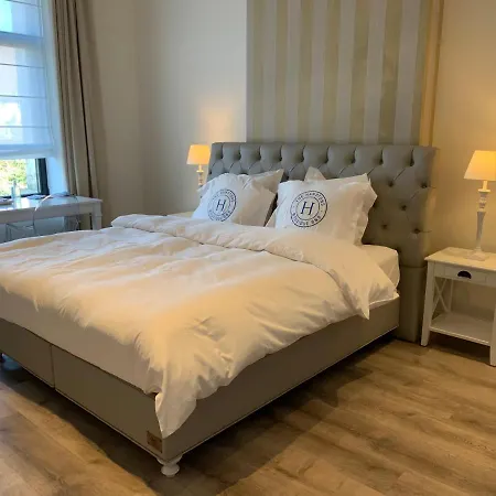 The Hamptons Boutique