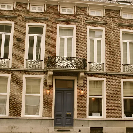 The Hamptons Boutique 4*