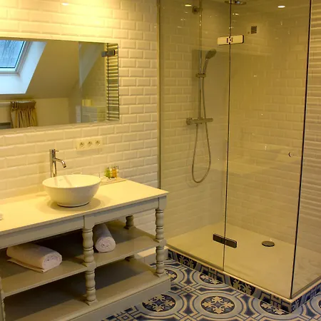 The Hamptons Boutique Bed & Breakfast 4*