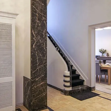 The Hamptons Boutique