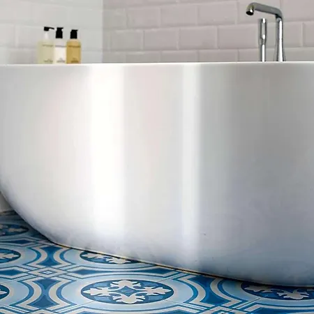 The Hamptons Boutique Bed & Breakfast 4*