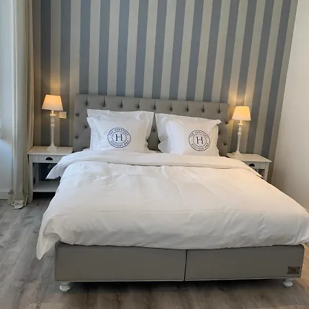 Bed & Breakfast The Hamptons Boutique 4*