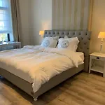 The Hamptons Boutique