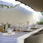 The Hamptons Boutique 4* خنت