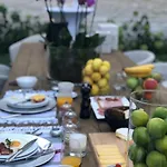 The Hamptons Boutique خنت