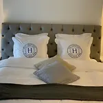 فندق مبيت وإفطار The Hamptons Boutique